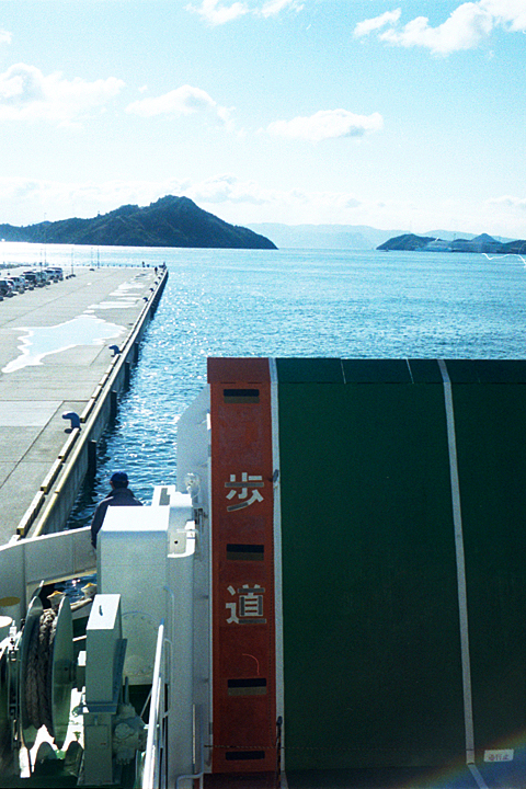 photograph, 2010 | Port of Uno, Tamano | 宇野港, 玉野