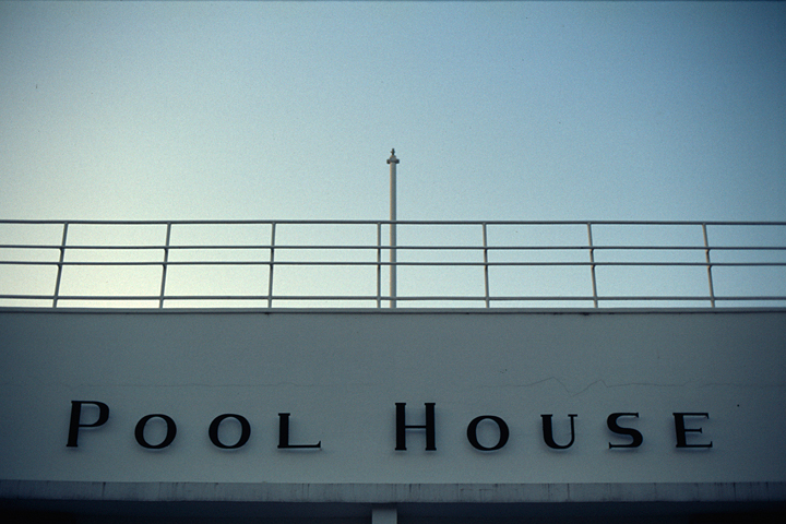 photograph, 2006 | POOL HOUSE, Izumi-cho, Okayama | プールハウス, いずみ町, 岡山