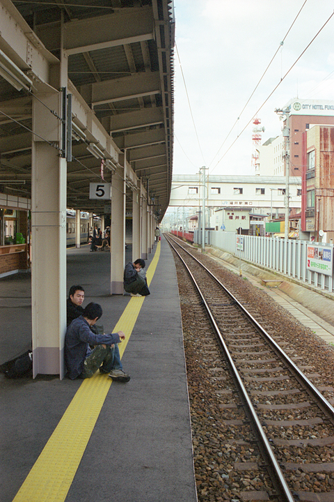 photograph, 2001 | Fukui Sta. | 福井駅