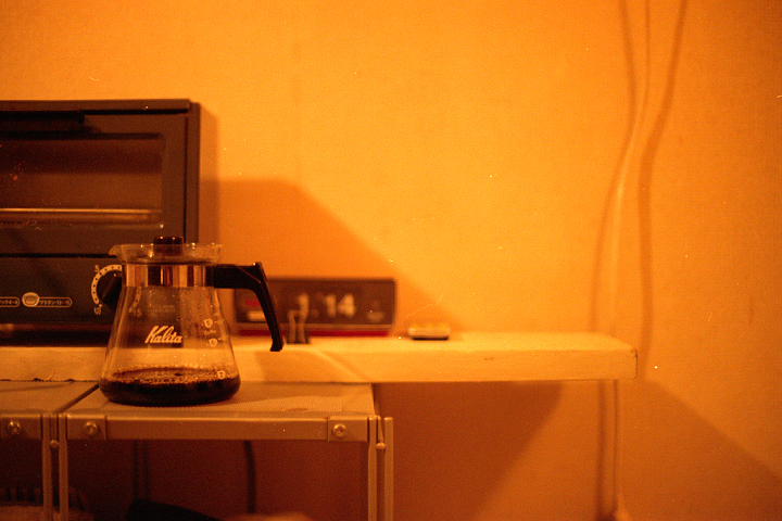 photograph, 2007 | my room, coffee | 204号室