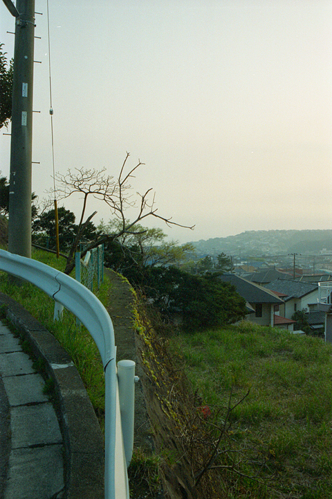 photograph, 2002 | Shichirigahama-Higashi, Kamakura | 七里ガ浜東, 鎌倉
