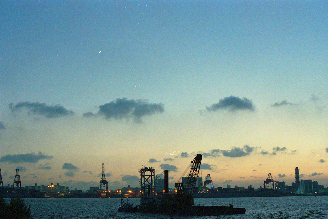 photograph, 2002 | Aomi, Koto, Tokyo | 品川方面, 青海, 江東, 東京港