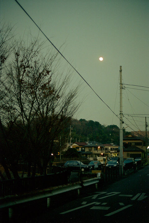 photograph, 2003 | winter, Moon, Hashimoto, Sagamihara | 冬, 月, 橋本, 相模原