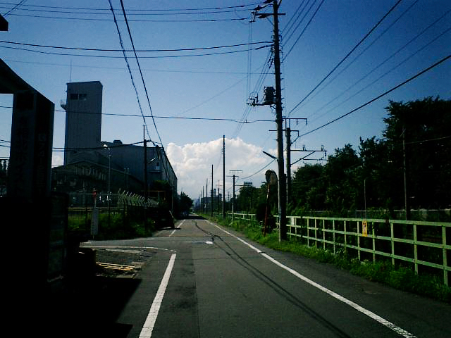 photograph, 2003 | summer, Sagamihara | 夏, 横浜線沿い, 相模原–橋本