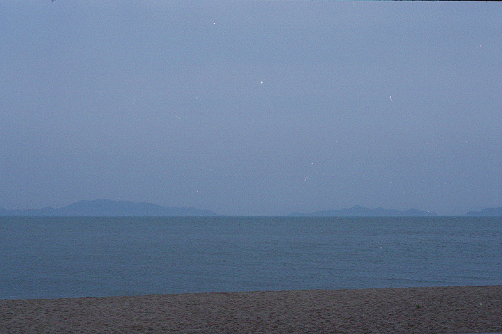 photograph, 2012 | twilight, spring, Inujima, Okayama | 早朝, 春, 犬島, 岡山