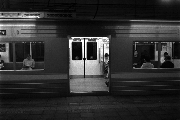 photograph | Shibuya sta. Inokashira Line Keio | 渋谷駅 井の頭線 京王