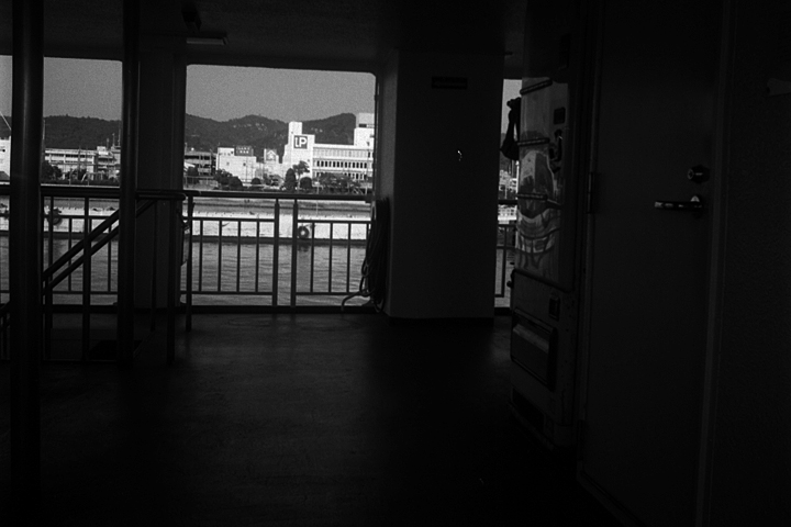 photograph | Port of Uno, Tamano, Setouchi | 宇野港, 玉野,  瀬戸内 | Fuji Neopan Acros 100, BelOMO Chajka-II, Industar-69 28mm F2.8 | Oct. 15. Fri. 2010